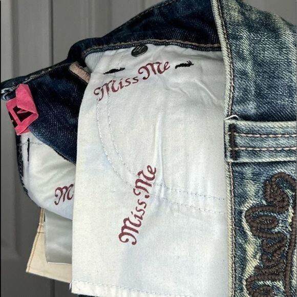 Women's Miss Me Boot Cut Cowhide Denim Jeans Size 27 - Picture 3 of 8